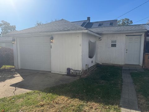 Tiny photo for 219 S Jackson Street, Clinton, IL 61727 (MLS # 12480889)