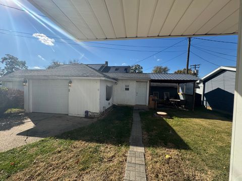 Tiny photo for 219 S Jackson Street, Clinton, IL 61727 (MLS # 12480889)