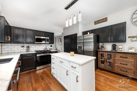 Tiny photo for 24246 W White Oak Drive, Plainfield, IL 60585 (MLS # 12460934)