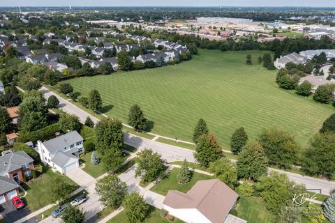 Tiny photo for 24246 W White Oak Drive, Plainfield, IL 60585 (MLS # 12460934)