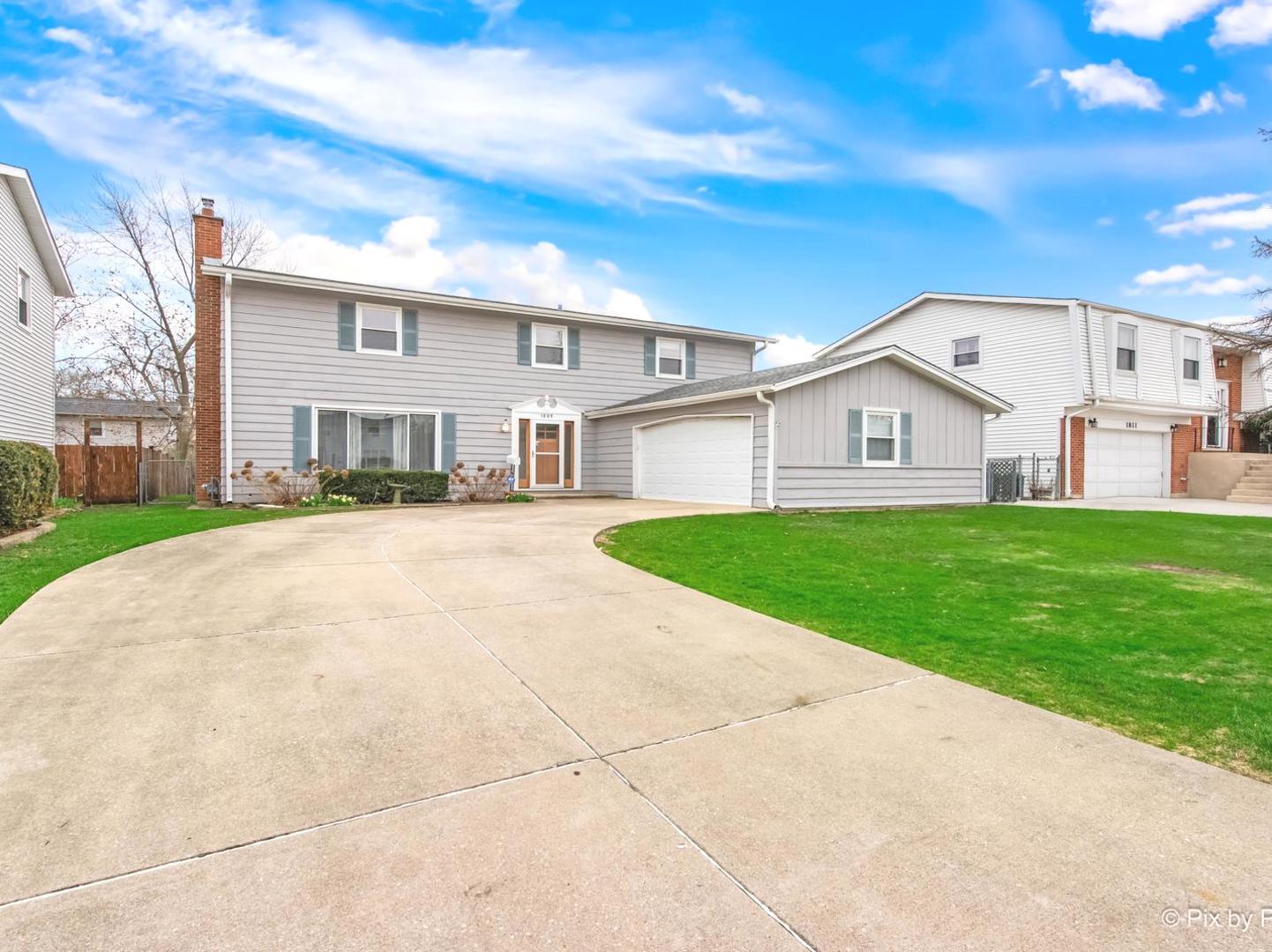 1809 W Locust Lane