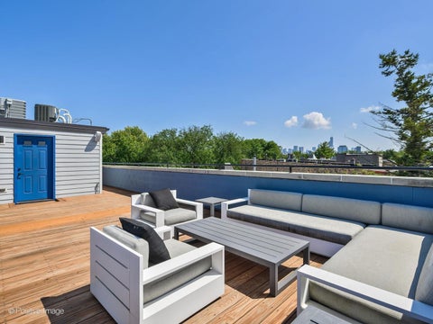 Tiny photo for 2242 N Seminary Avenue #3, Chicago, IL 60614 (MLS # 12757041)