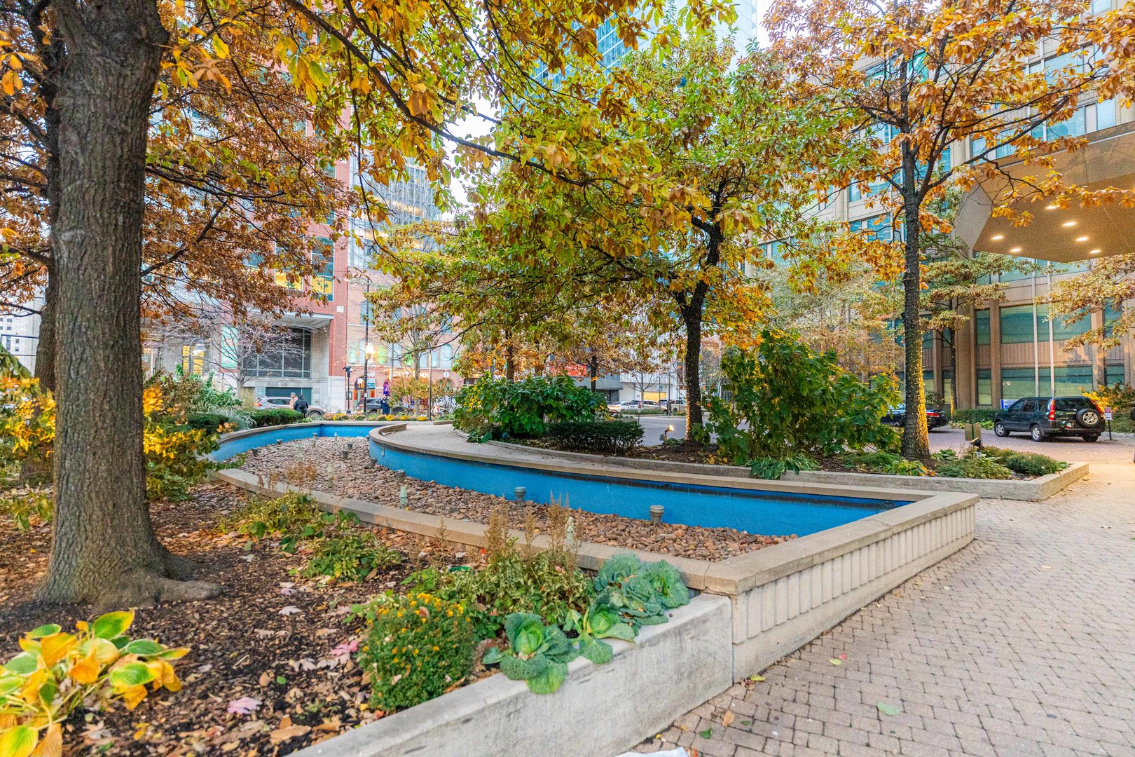 400 N LaSalle Street 1404