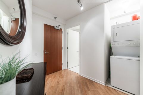 Tiny photo for 400 N LaSalle Street #1404, Chicago, IL 60654 (MLS # 12439753)