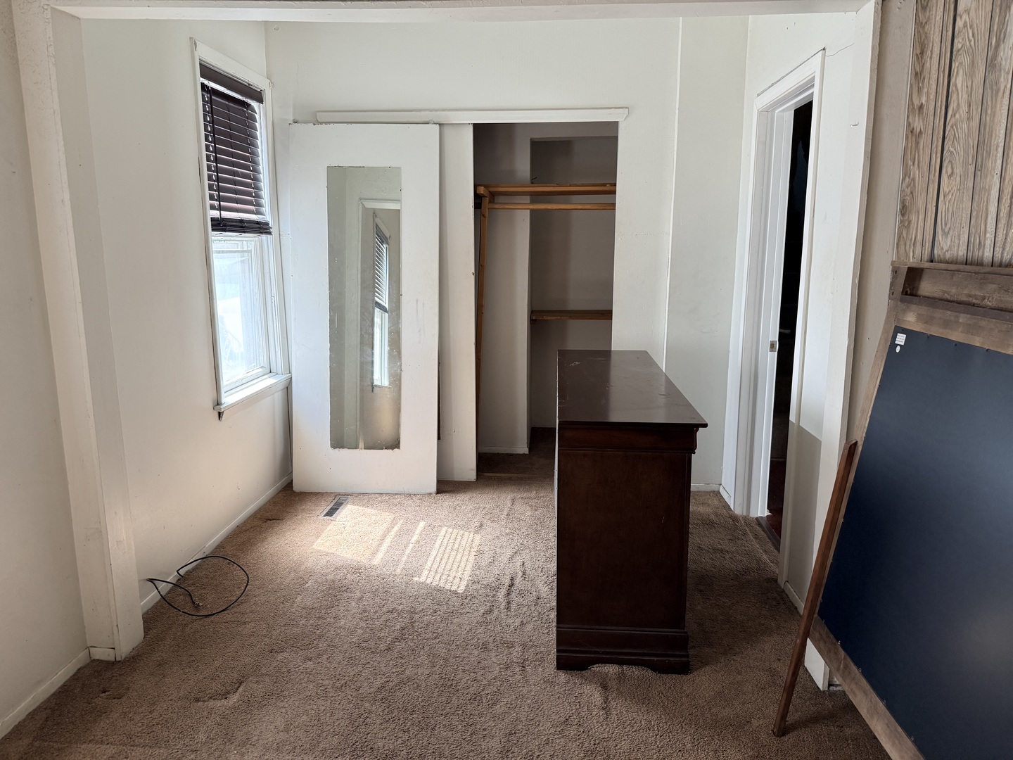 106 S Joliet Street W