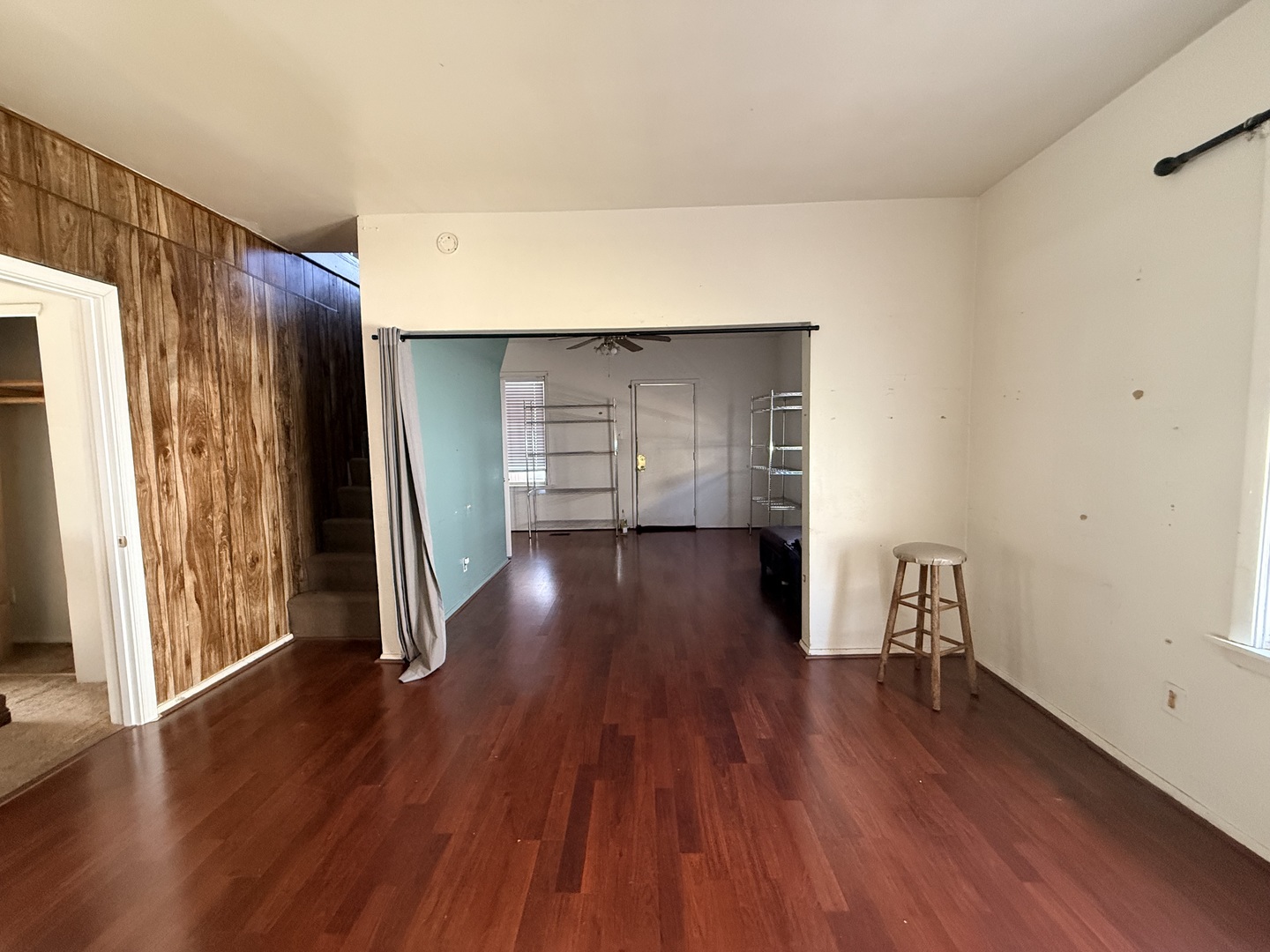 106 S Joliet Street W