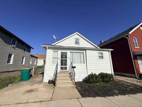 Photo of 106 S Joliet Street W, Joliet, IL 60436 (MLS # 12606809)
