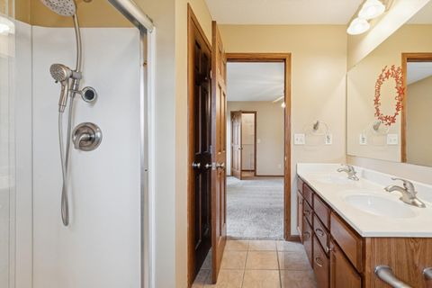 Tiny photo for 1710 Mackin Drive, Dewitt, IA 52742 (MLS # 100000616)