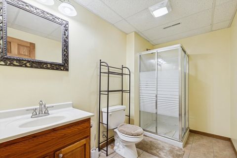 Tiny photo for 1710 Mackin Drive, Dewitt, IA 52742 (MLS # 100000616)