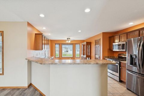 Tiny photo for 1710 Mackin Drive, Dewitt, IA 52742 (MLS # 100000616)