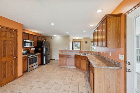 Tiny photo for 1710 Mackin Drive, Dewitt, IA 52742 (MLS # 100000616)