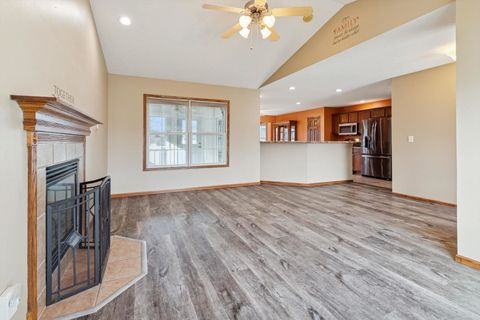 Tiny photo for 1710 Mackin Drive, Dewitt, IA 52742 (MLS # 100000616)