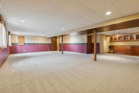 Tiny photo for 1710 Mackin Drive, Dewitt, IA 52742 (MLS # 100000616)