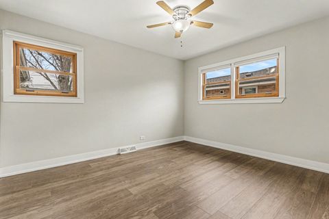 Tiny photo for 538 N Broadway Avenue, Park Ridge, IL 60068 (MLS # 12612752)