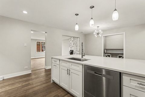 Tiny photo for 538 N Broadway Avenue, Park Ridge, IL 60068 (MLS # 12612752)