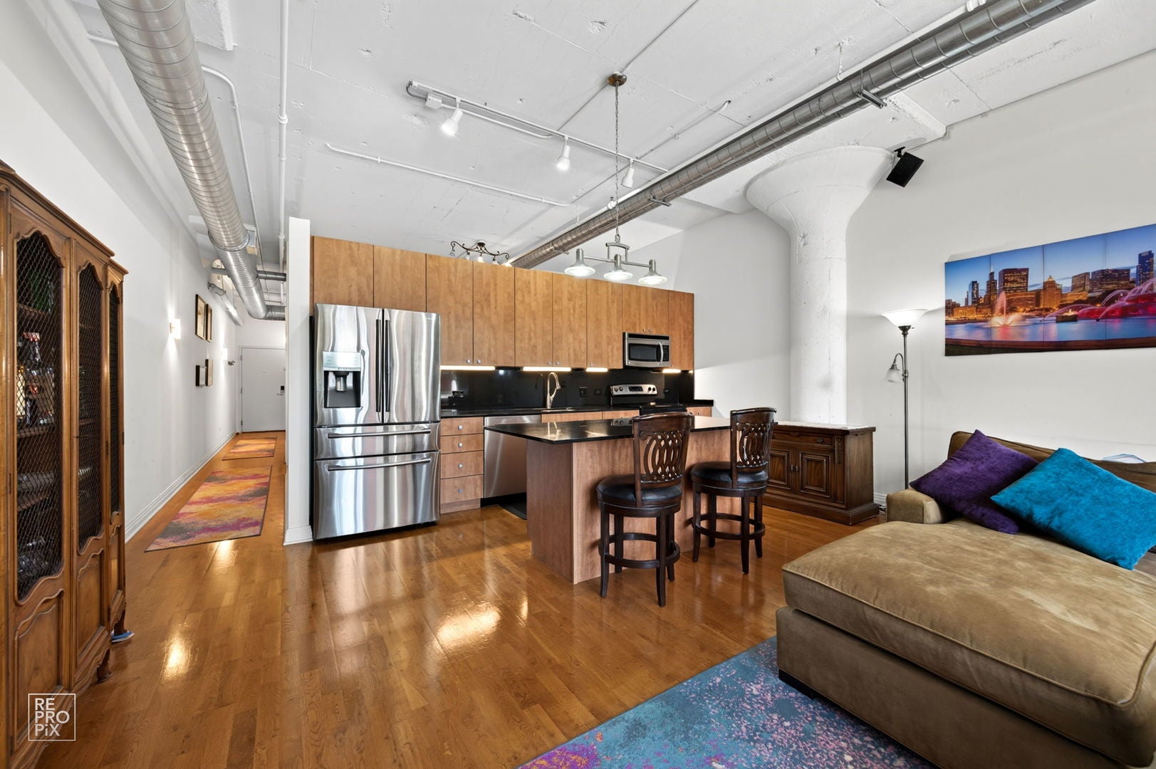 565 W Quincy Street 515