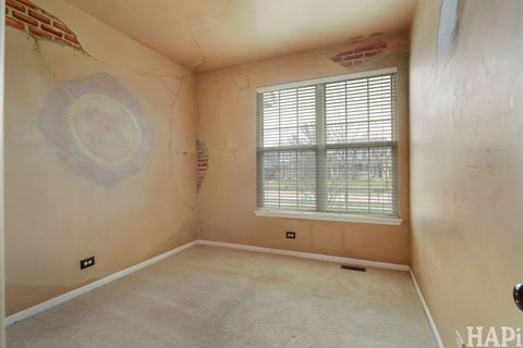 Tiny photo for Lakemoor, IL 60051 (MLS # 12613477)