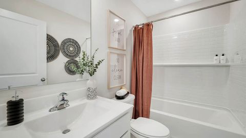 Tiny photo for 421 lakeshore Court, St. Charles, IL 60174 (MLS # 12562984)