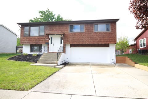 Photo of 7523 Nottingham Drive, Tinley Park, IL 60477 (MLS # 12699954)
