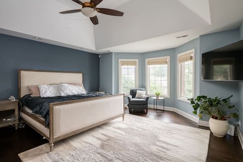 Tiny photo for 704 S Washington Street, Elmhurst, IL 60126 (MLS # 12423839)