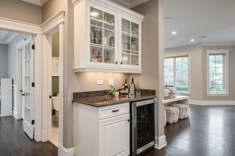 Tiny photo for 704 S Washington Street, Elmhurst, IL 60126 (MLS # 12423839)