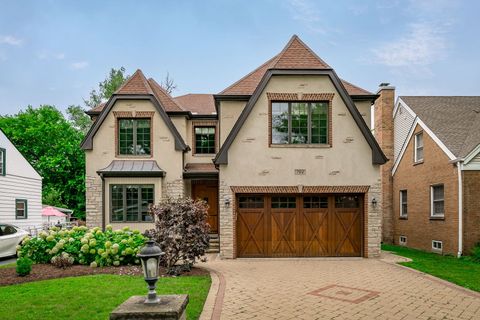 Photo of 704 S Washington Street, Elmhurst, IL 60126 (MLS # 12423839)