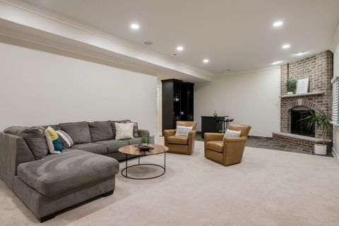 Tiny photo for 704 S Washington Street, Elmhurst, IL 60126 (MLS # 12423839)