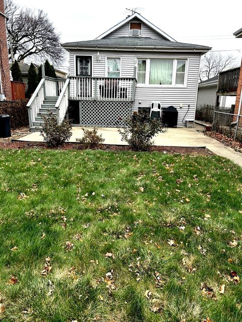 A home in Harwood Heights