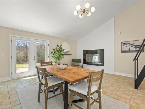 Tiny photo for 5159 Coachlite Trail, Loves Park, IL 61111 (MLS # 12616358)