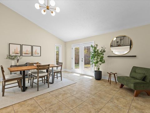 Tiny photo for 5159 Coachlite Trail, Loves Park, IL 61111 (MLS # 12616358)