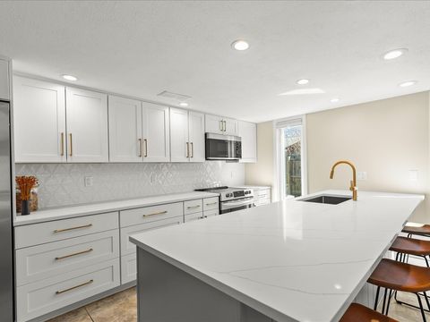 Tiny photo for 5159 Coachlite Trail, Loves Park, IL 61111 (MLS # 12616358)