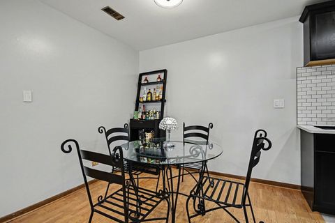 Tiny photo for 1484 Stonebridge Circle #B6, Wheaton, IL 60189 (MLS # 12606752)