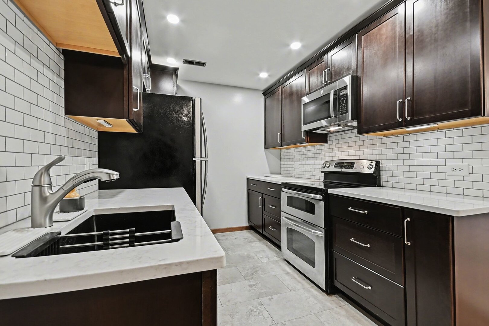 1484 Stonebridge Circle B6