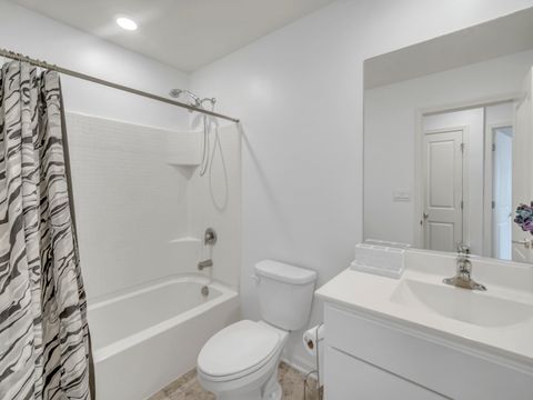 Tiny photo for 2151 Sassafras Way #B, Wonder Lake, IL 60097 (MLS # 12634971)
