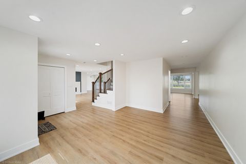 Tiny photo for 106 E 22nd Street, Lombard, IL 60148 (MLS # 12471256)