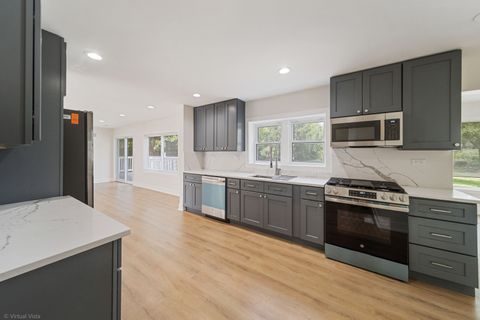 Tiny photo for 106 E 22nd Street, Lombard, IL 60148 (MLS # 12471256)