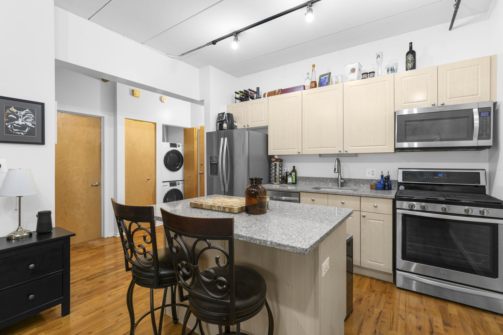 1430 S Michigan Avenue 201