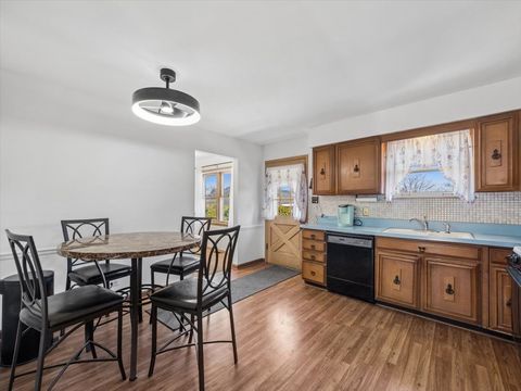 Tiny photo for 1000 Lancaster Court, Hoffman Estates, IL 60169 (MLS # 12593151)