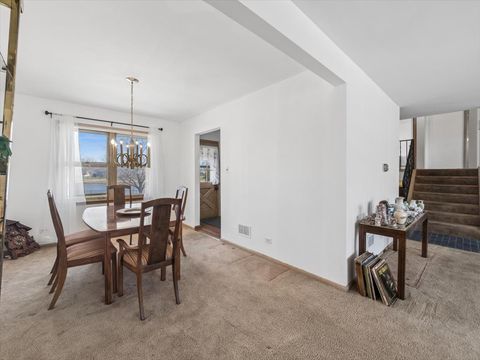 Tiny photo for 1000 Lancaster Court, Hoffman Estates, IL 60169 (MLS # 12593151)