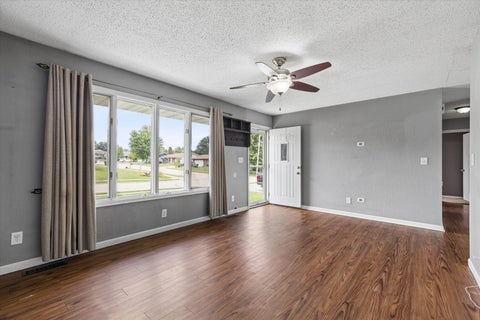 Tiny photo for 1201 27th Avenue N, Clinton, IA 52732 (MLS # 12722122)