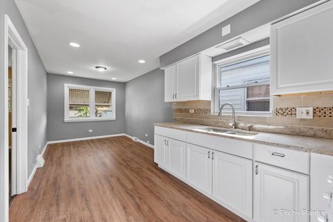Tiny photo for 7301 S Seeley Avenue, Chicago, IL 60636 (MLS # 12584091)