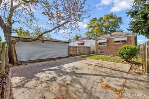 Tiny photo for 7301 S Seeley Avenue, Chicago, IL 60636 (MLS # 12584091)