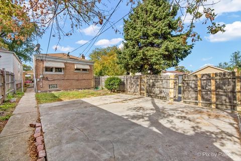 Tiny photo for 7301 S Seeley Avenue, Chicago, IL 60636 (MLS # 12584091)