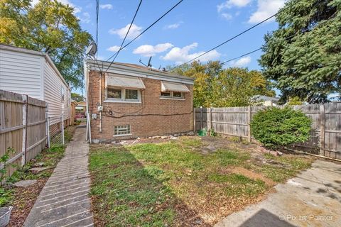 Tiny photo for 7301 S Seeley Avenue, Chicago, IL 60636 (MLS # 12584091)