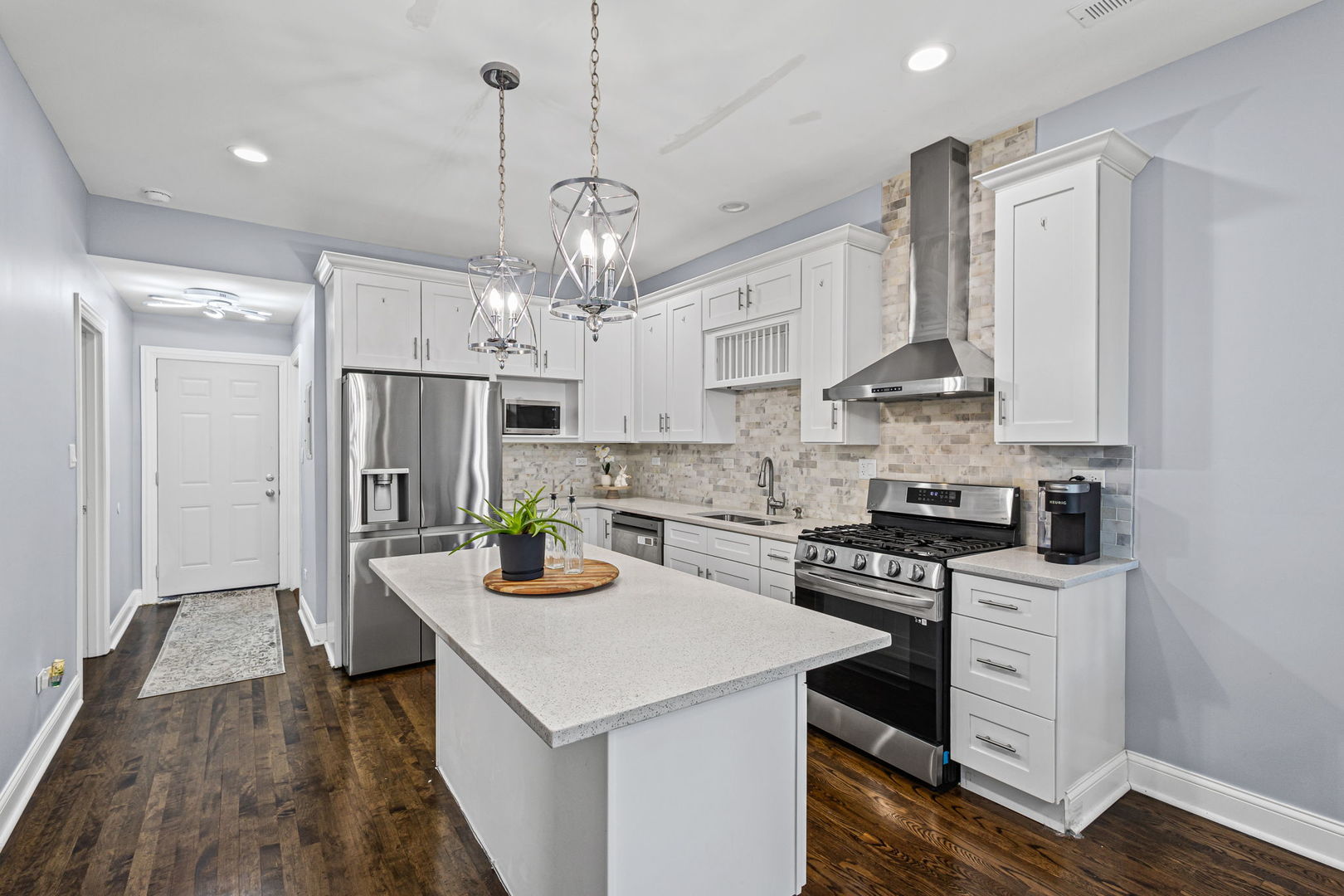 2231 S AUSTIN Boulevard