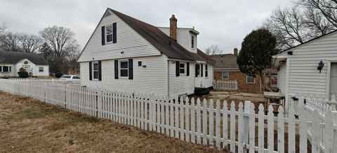 Tiny photo for 403 N Day Avenue, Rockford, IL 61101 (MLS # 12585145)