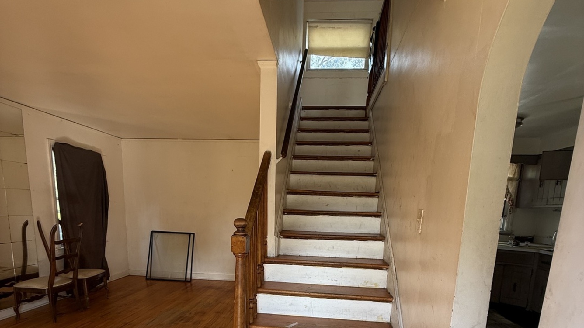 2516 E 99TH Street