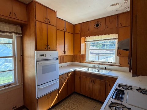 Tiny photo for 546 Oaklawn Avenue, East Moline, IL 61244 (MLS # 12786891)