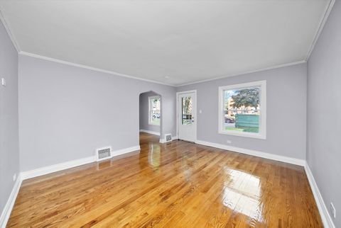 Tiny photo for 307 Geneva Avenue, Bellwood, IL 60104 (MLS # 12506445)