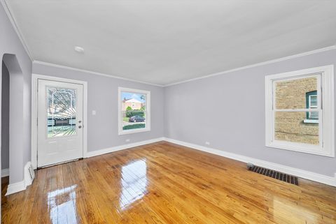 Tiny photo for 307 Geneva Avenue, Bellwood, IL 60104 (MLS # 12506445)